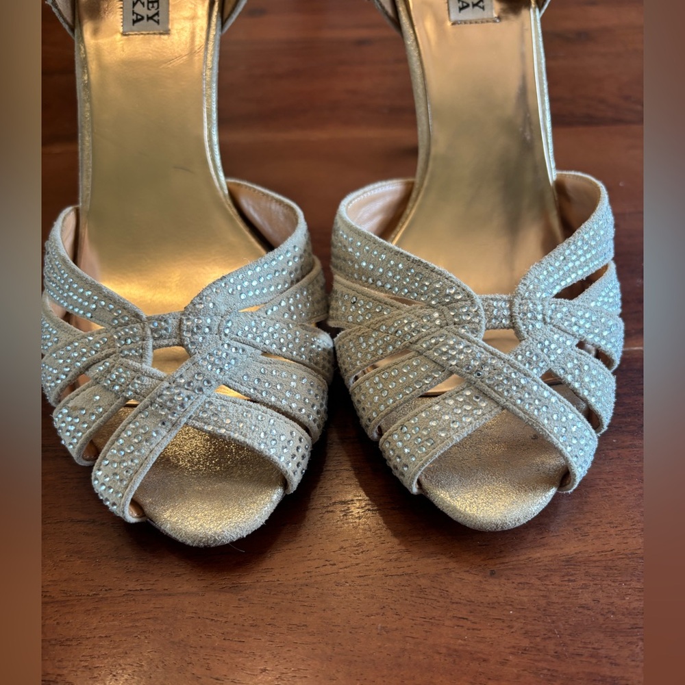 Badgley Mischka Tatiana Gold Heels - Picture 2 of 10